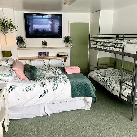 Barrs Court Beds Bed & Breakfast Warmley Luaran gambar